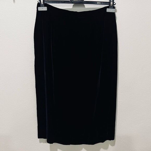 Michele Dresses & Skirts - NWT Vintage Michele Black Velvet Midi Skirt in Women’s Size Small